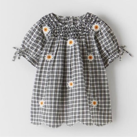 Zara sunflower dress - Picture 1 of 2